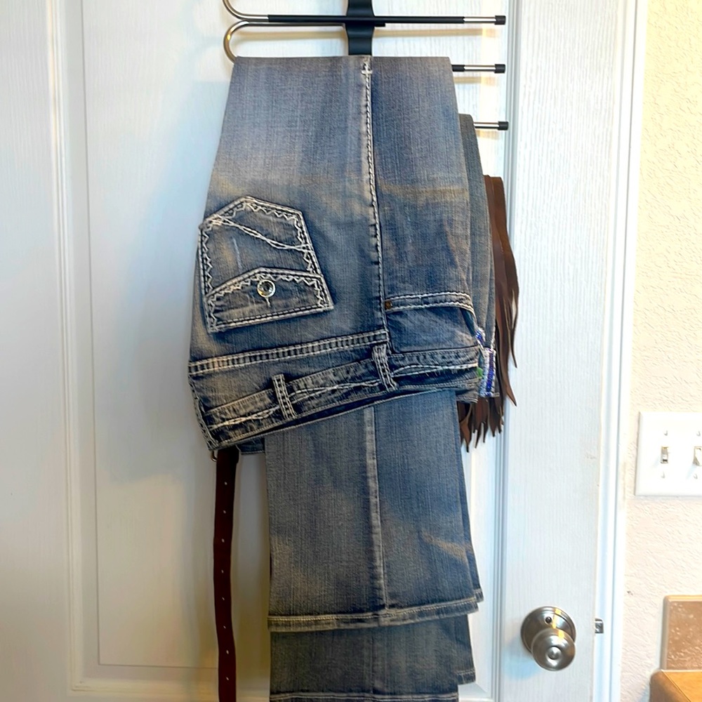 Cowgirl Tuff 29w 33L Jeans